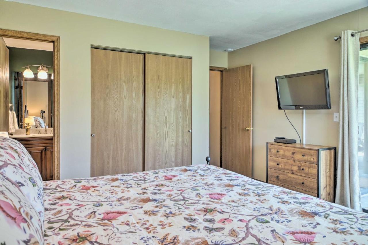 Pet-Friendly Branson Retreat With Pool And Golf Access Leilighet Eksteriør bilde